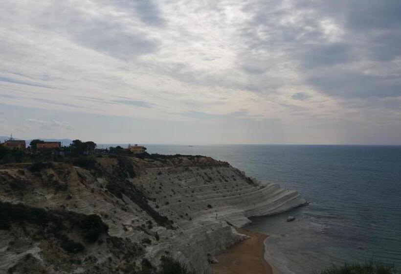 ペンション Casa Villaggio Pirandello