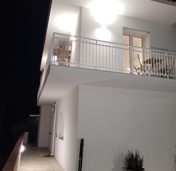 ペンション Casa Villaggio Pirandello