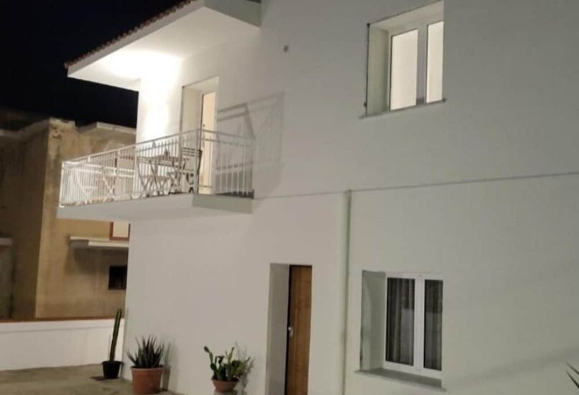 ペンション Casa Villaggio Pirandello