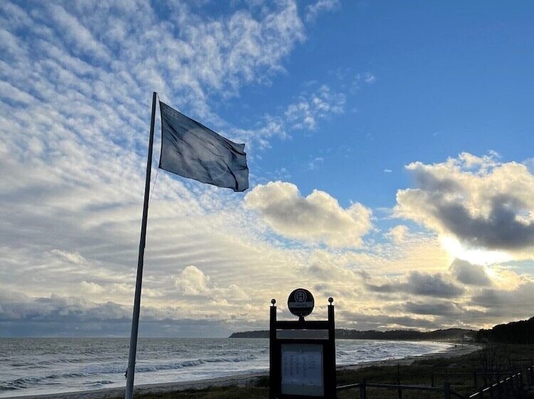 ベッドアンドブレックファースト Meerblau