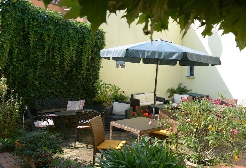 مبيت وإفطار Pension Mandy   Adults Only