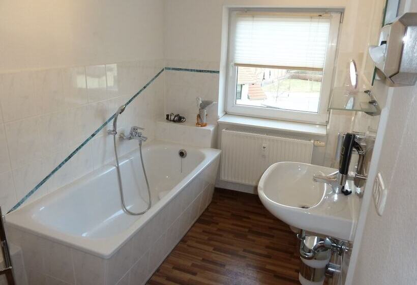 مبيت وإفطار Pension Mandy   Adults Only