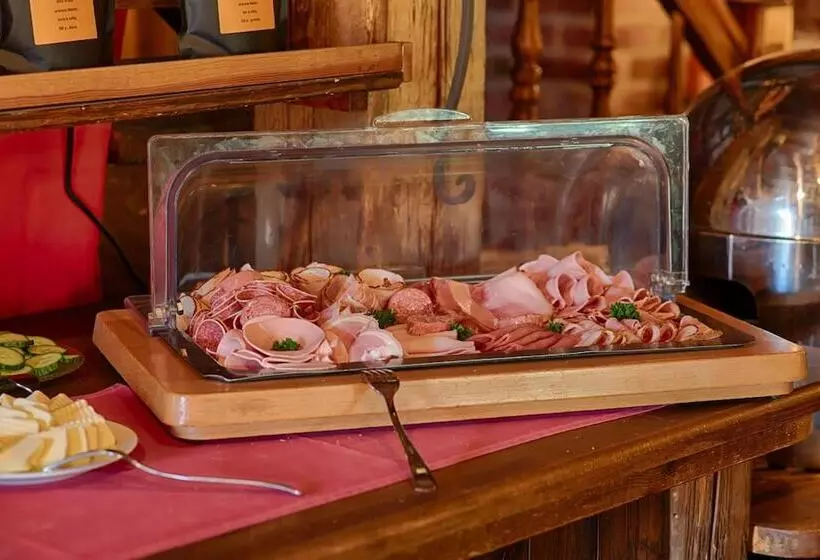 فندق & Gasthof Zur Linde