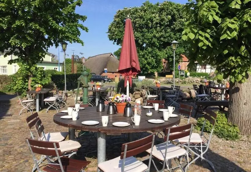 فندق & Gasthof Zur Linde