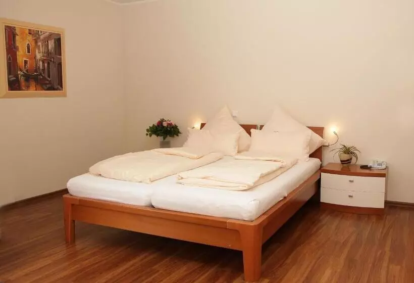 Szálloda La Fontana Costanzo