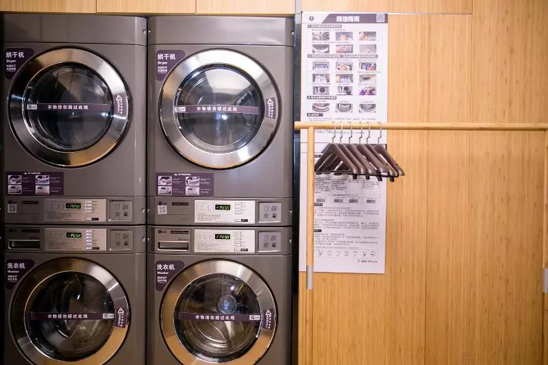 مُتل Ji  Shanghai South Railway Station