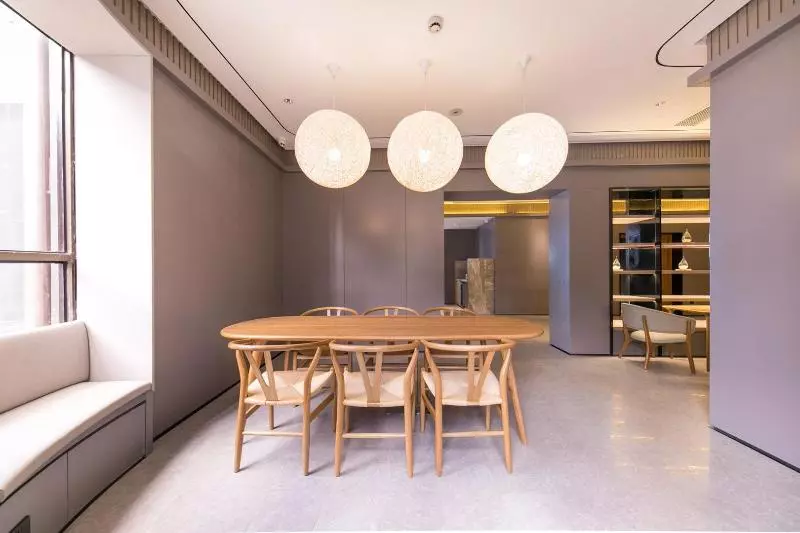 مُتل Ji  Shanghai South Railway Station