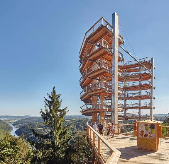 بنسيون Restaurant Laux