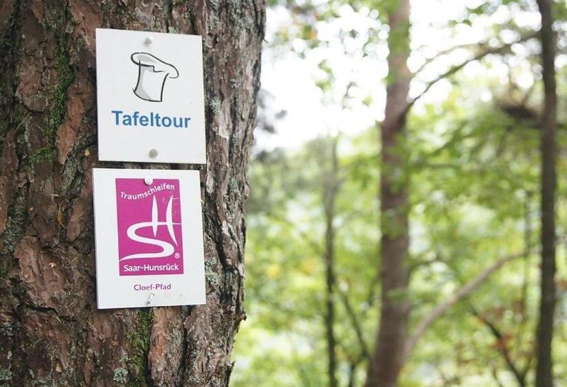 بنسيون Restaurant Laux