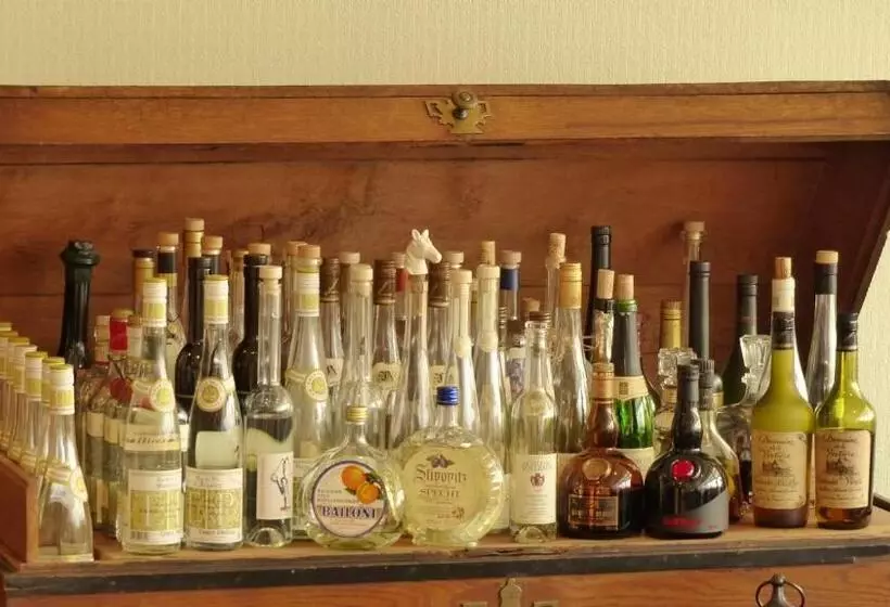 Restaurant Und Hotel Zum Weissen Ross