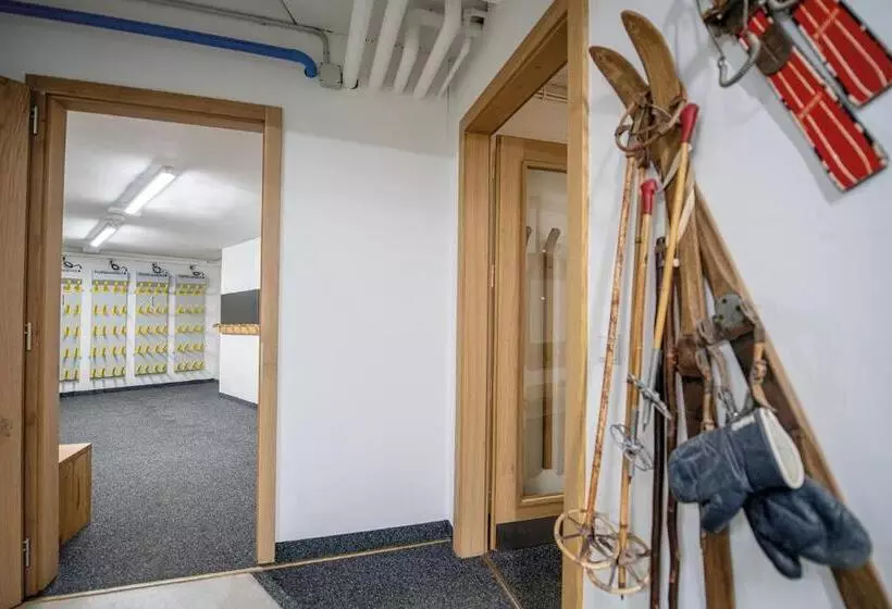 Hotelli Das Royal In Obereggen