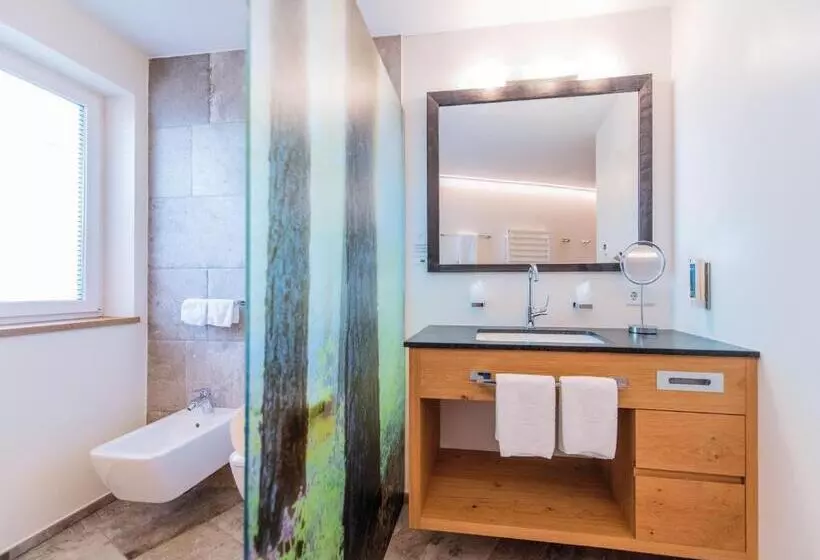 Hotelli Das Royal In Obereggen