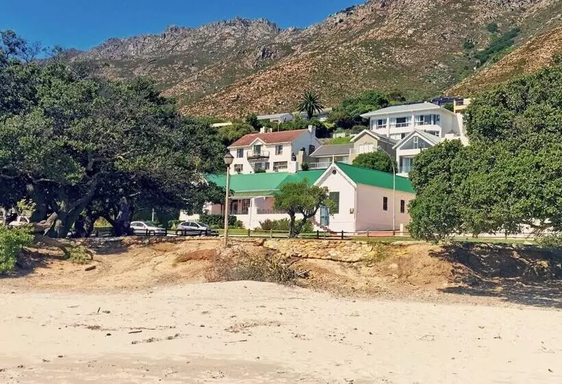 Milkwood Cottage, Beachfront Family Vacation Home, Sleeps 6