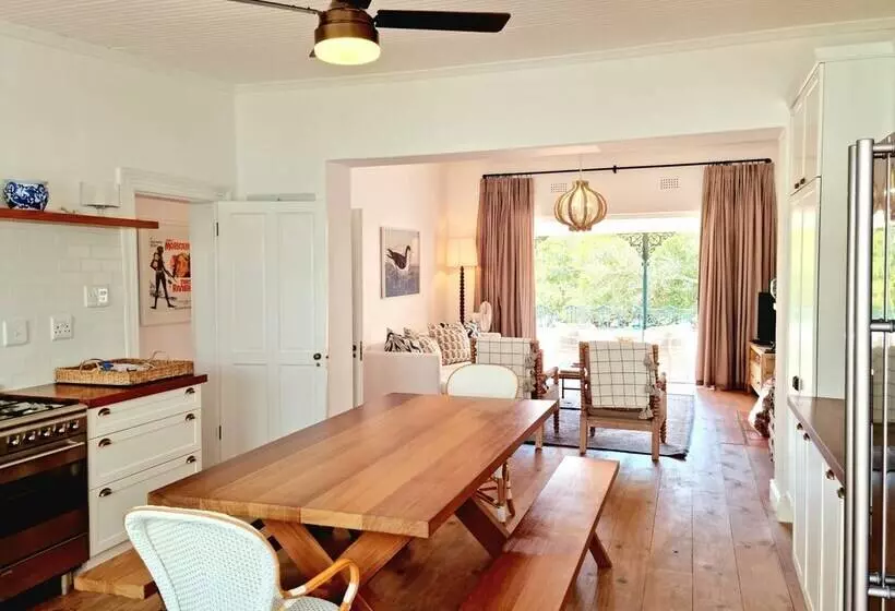 Milkwood Cottage, Beachfront Family Vacation Home, Sleeps 6