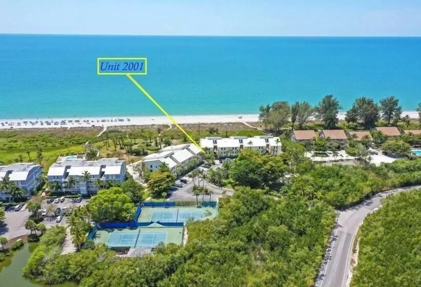 South Seas Beach Villa 2001