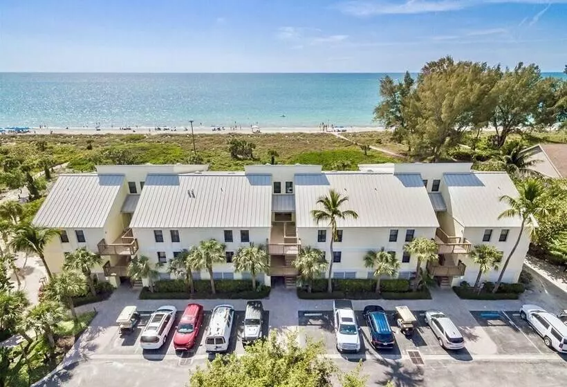 South Seas Beach Villa 2001