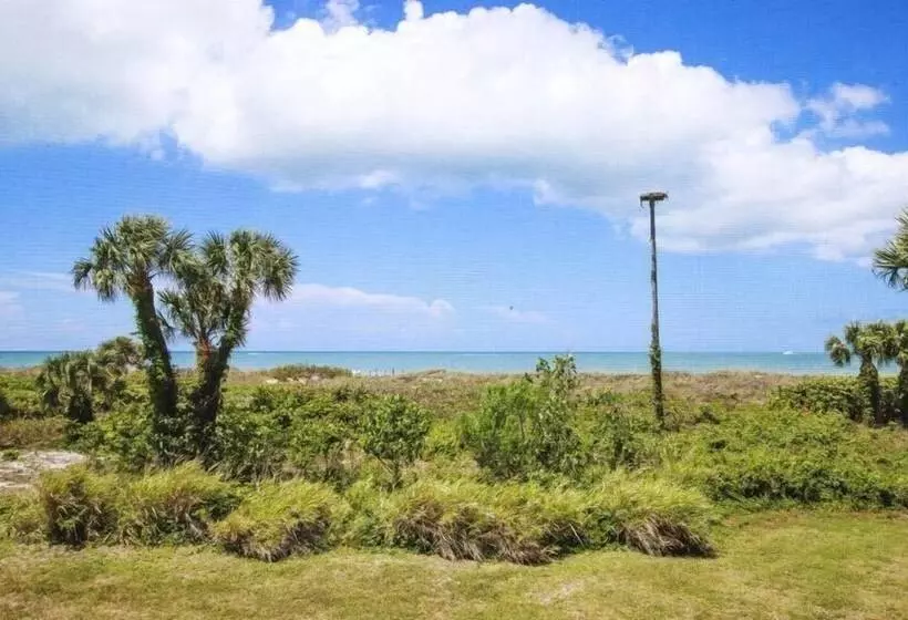 South Seas Beach Villa 2001