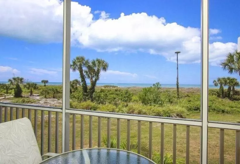 South Seas Beach Villa 2001