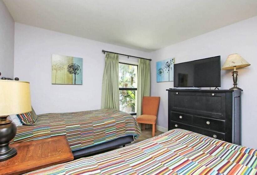 South Seas Beach Villa 2001