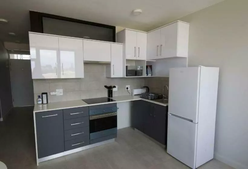 Bellamare @6 Luxury Beachfront Apartment