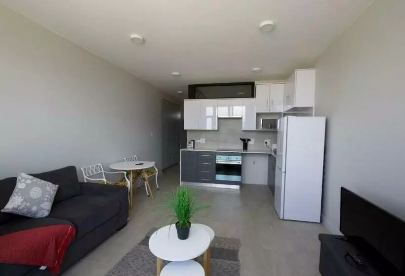 Bellamare @6 Luxury Beachfront Apartment