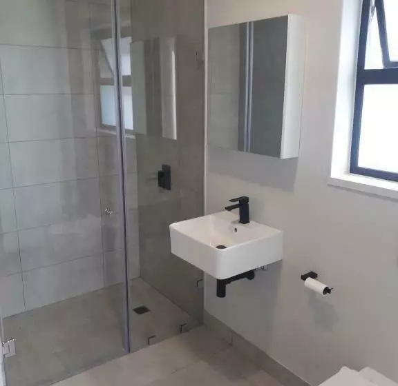Bellamare @6 Luxury Beachfront Apartment