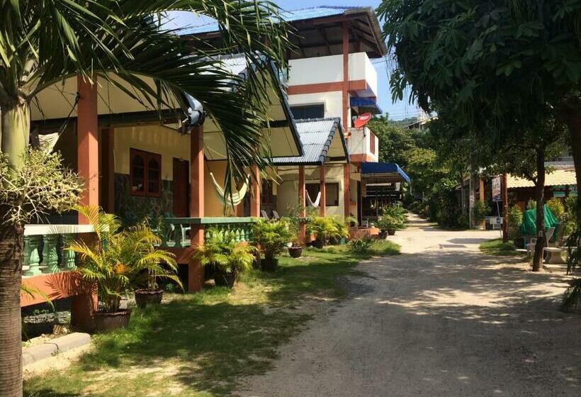 Suksabai Resort