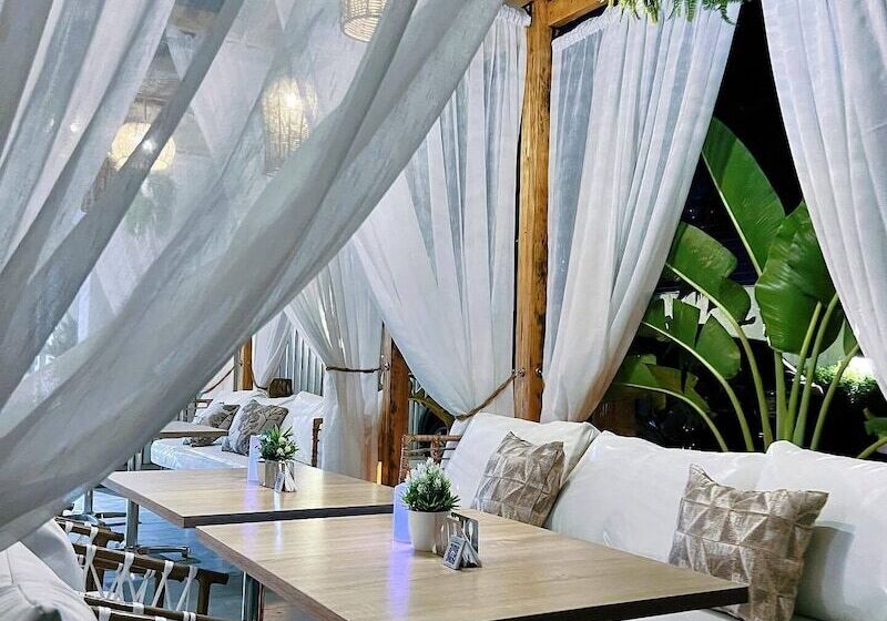 پانسیون Lala S Boutique