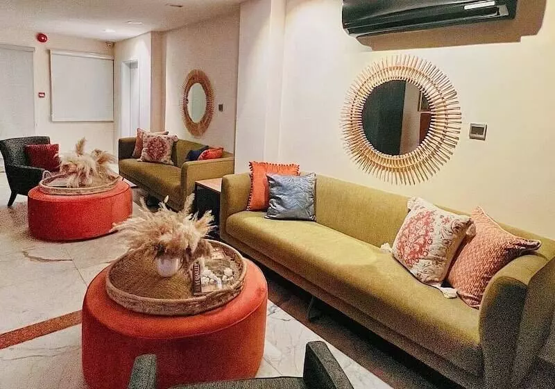 پانسیون Lala S Boutique