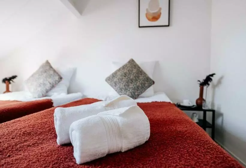 ペンション Logies By Suzan