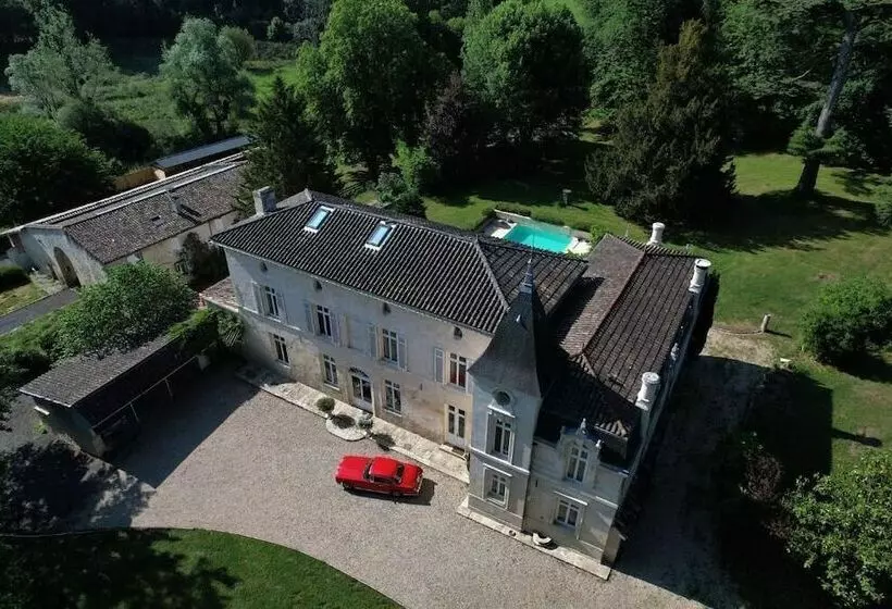 Aamiaismajoitus (B&B) Château Fleur D Aya