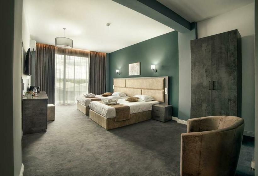 בית מלון כפרי Nordic Twins & Wellness