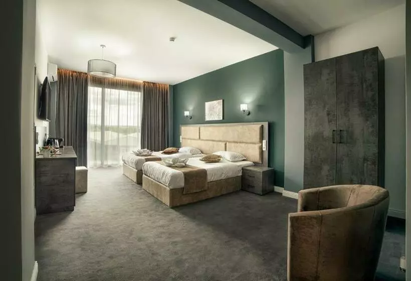 Hotelli Nordic Twins & Wellness