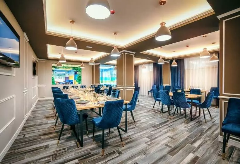 Hotelli Nordic Twins & Wellness