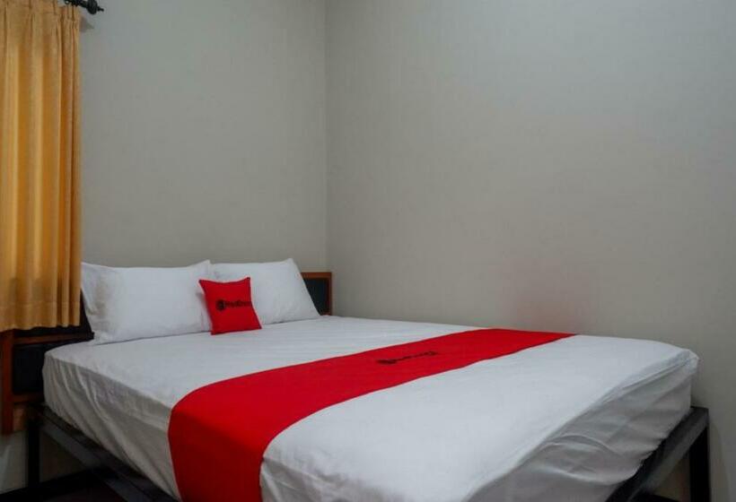 בית מלון כפרי Reddoorz Near Kampus Ump Purwokerto 2