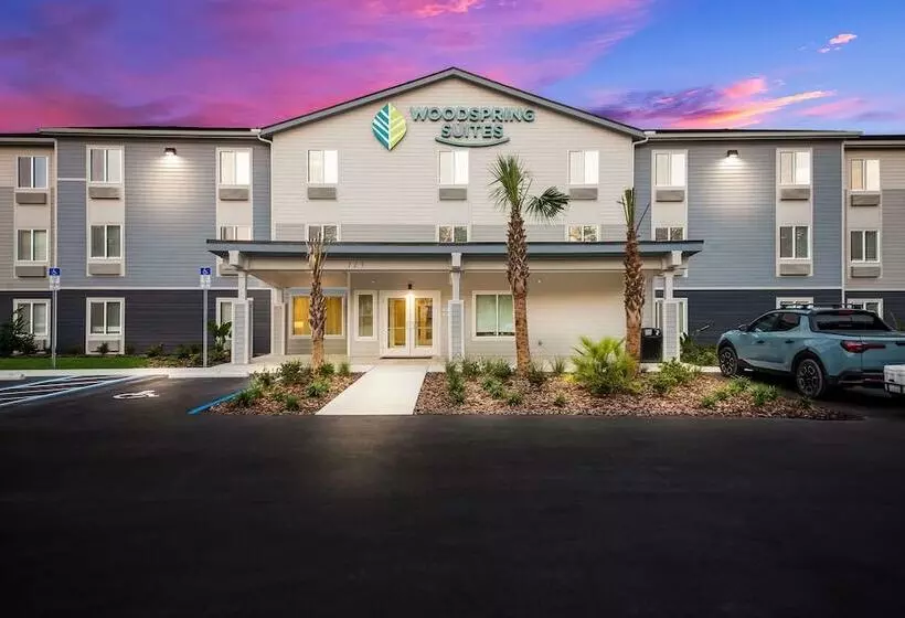 Hotelli Woodspring Suites Inverness