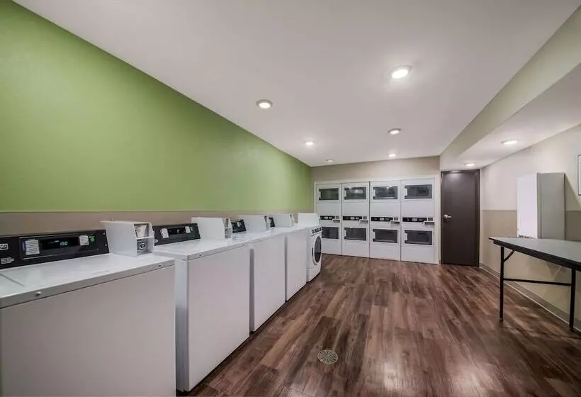 Hotelli Woodspring Suites Inverness