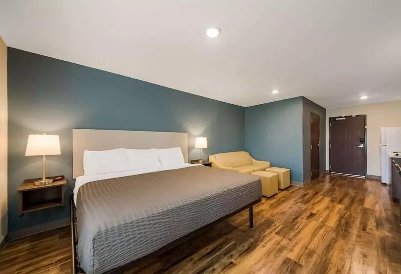 Hotelli Woodspring Suites Inverness