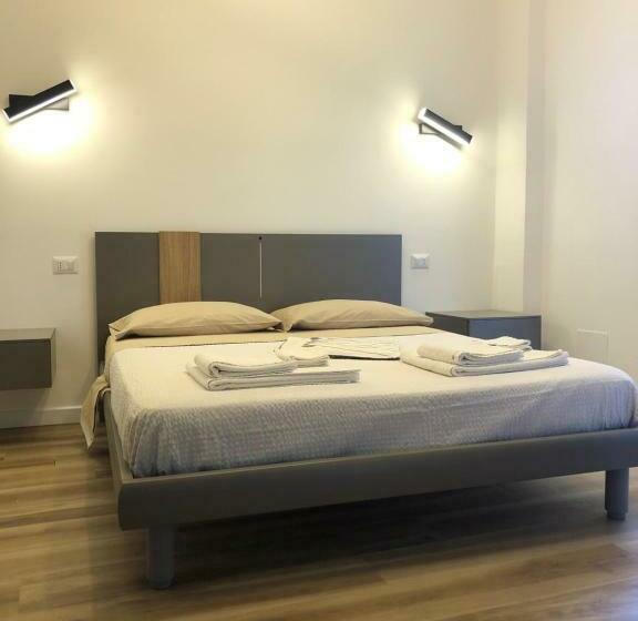 پانسیون A Due Passi Dalla Scalinata Rooms