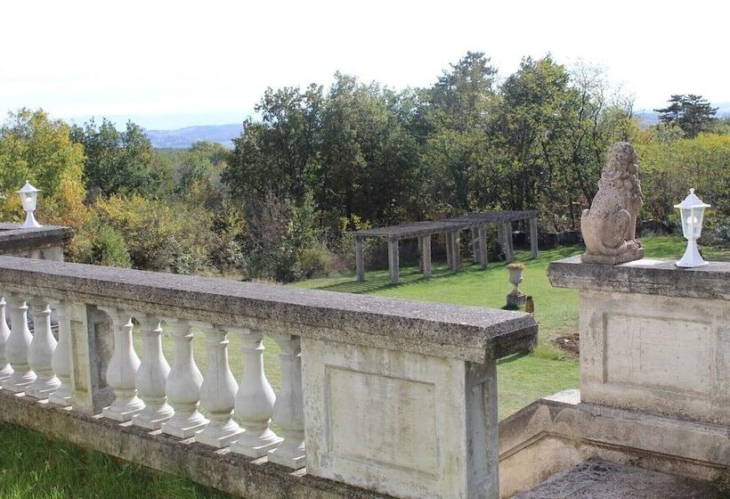 膳宿费 Chateau De Pourpry