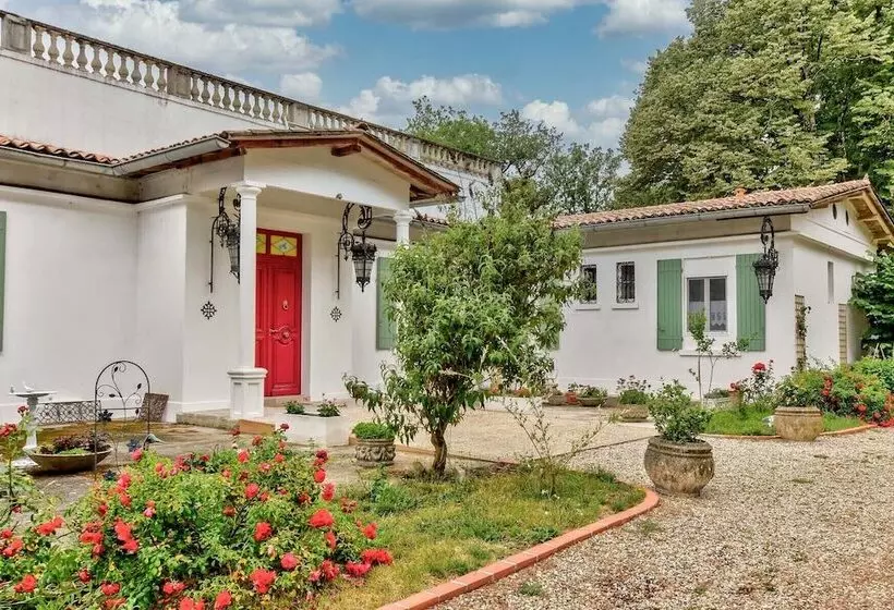 ペンション Chateau De Pourpry