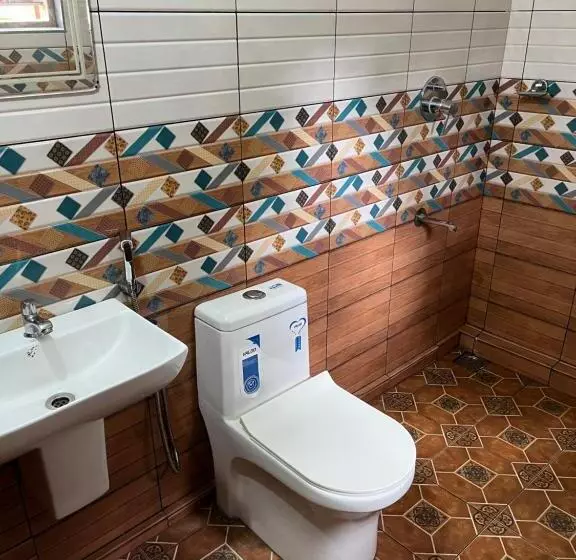 Majatalo Dakshinakasi Guest House