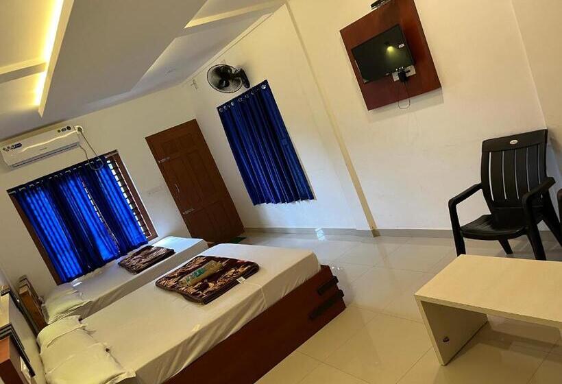 פנסיון Dakshinakasi Guest House