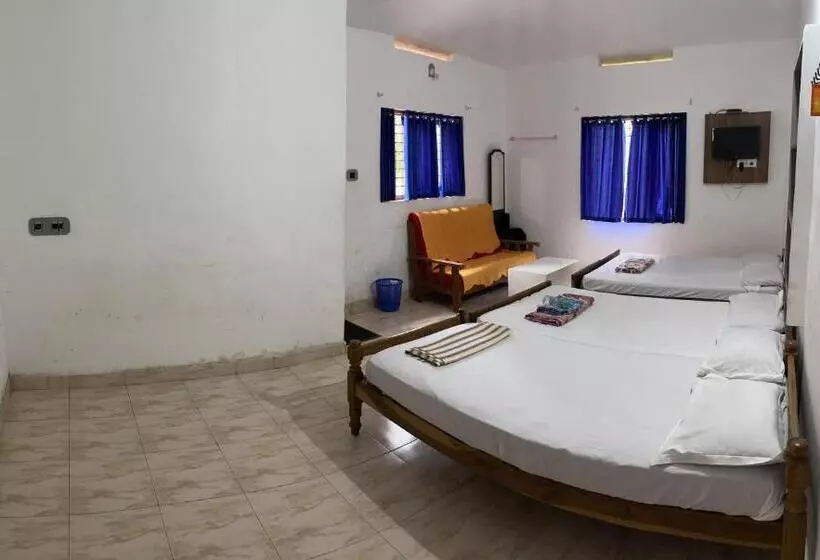 Majatalo Dakshinakasi Guest House