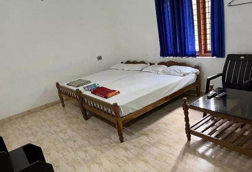 Majatalo Dakshinakasi Guest House