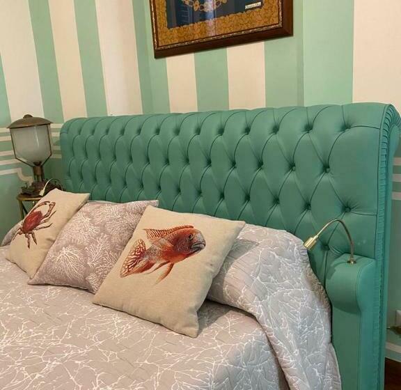 پانسیون Regal House Anzio Manetti 16