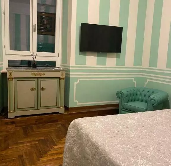 Majatalo Regal House Anzio Manetti 16