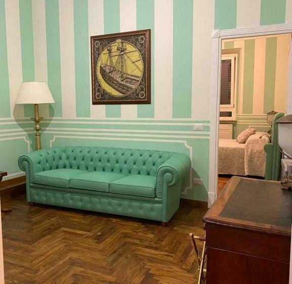 پانسیون Regal House Anzio Manetti 16