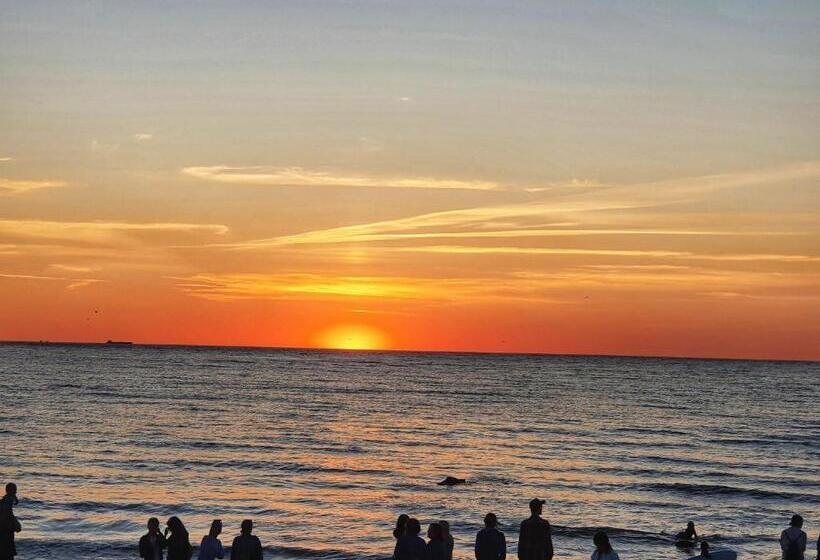 پانسیون Surf Inn