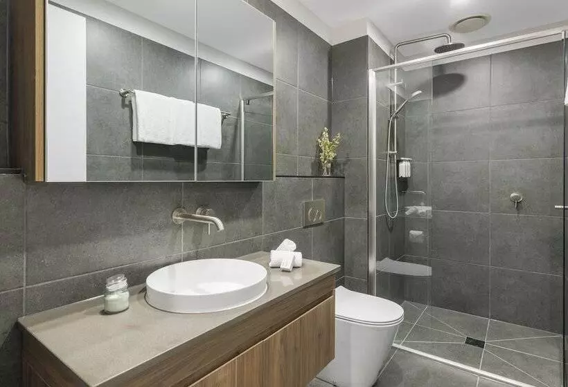 Punthill Essendon North